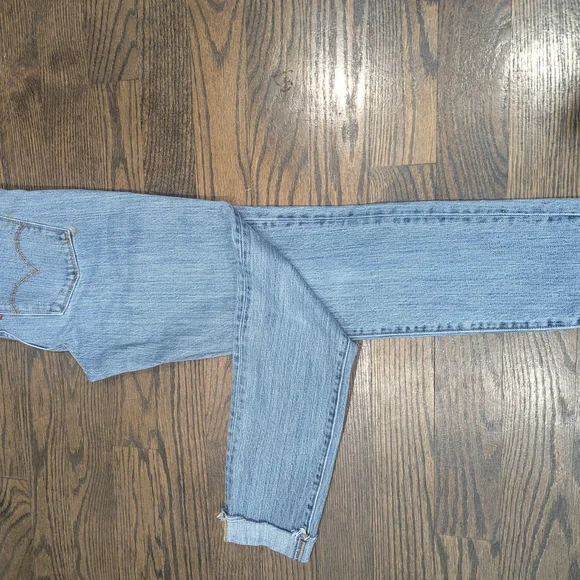 Levi's Light Blue Straight Leg Jeans for Women - Picture 6 of 6